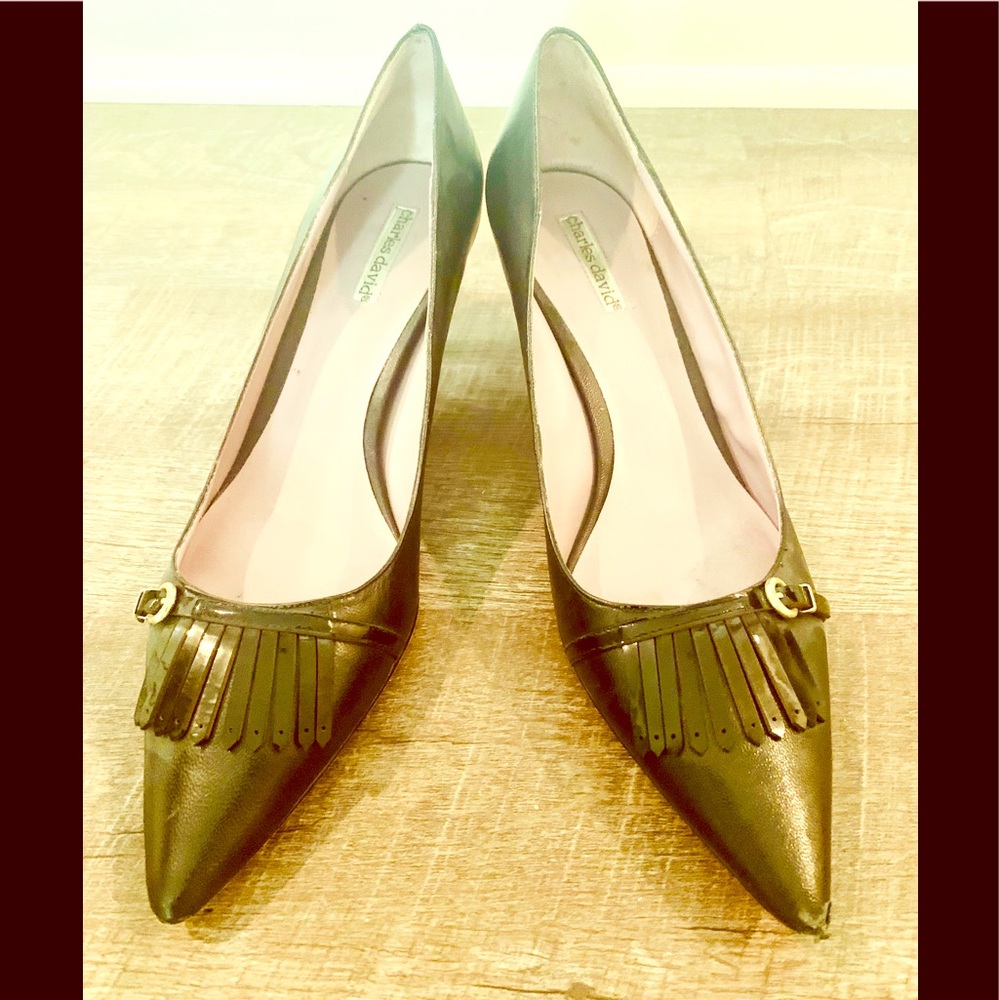 Charles David size 10 shoes low heel.